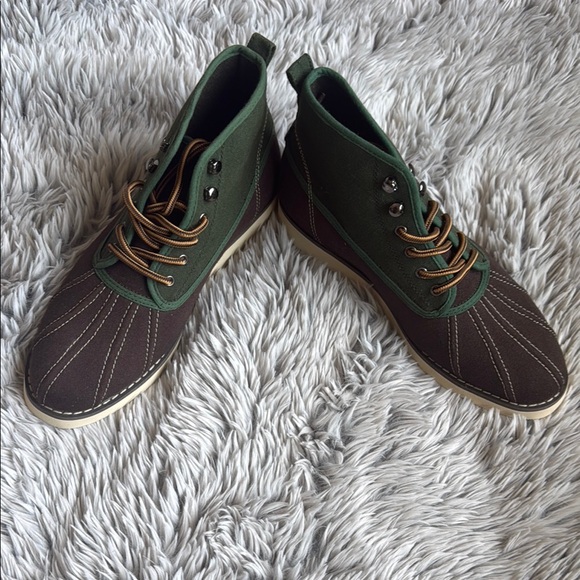 Green and Brown Chukka Boots with Textured Leather - Picture 1 of 8